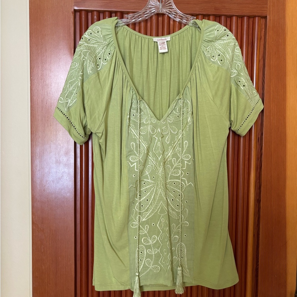 Sundance Light Green Embroidered Blouse Size M NWOT